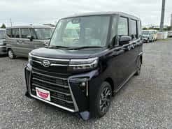 ダイハツ タントカスタム 春日部バイパス店  紫 CVT 排気量660cc 2WD
