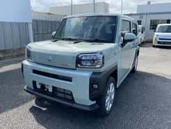 ダイハツ タフト 越谷バイパス店  緑 CVT 排気量660cc 2WD