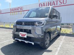 ミツビシ デリカミニ 越谷バイパス店  シルバー CVT 排気量660cc 2WD