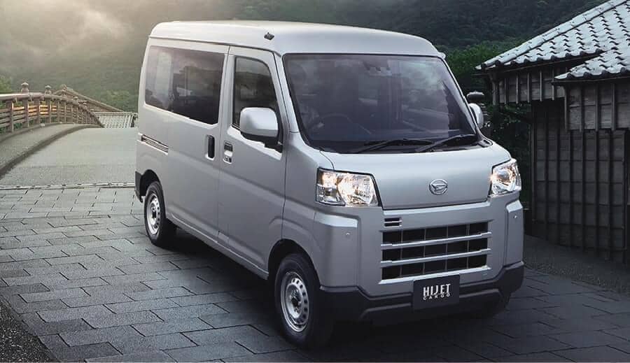 ハイゼットカーゴの燃費や内装とクルマ選びの注意点の紹介 新車 未使用車の知って得するクルマの知識