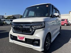 ホンダ N-BOXカスタム 三郷インター店 未使用車 白 CVT 排気量660cc 2WD
