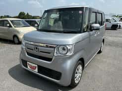 ホンダ N-BOX 春日部バイパス店 未使用車 シルバー CVT 排気量660cc 2WD